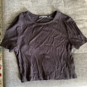 Brandy Melville Ribbed crop top
